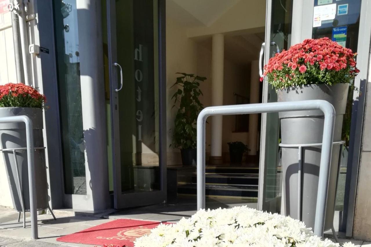 Hotel Leopardi Napoli Eksteriør billede