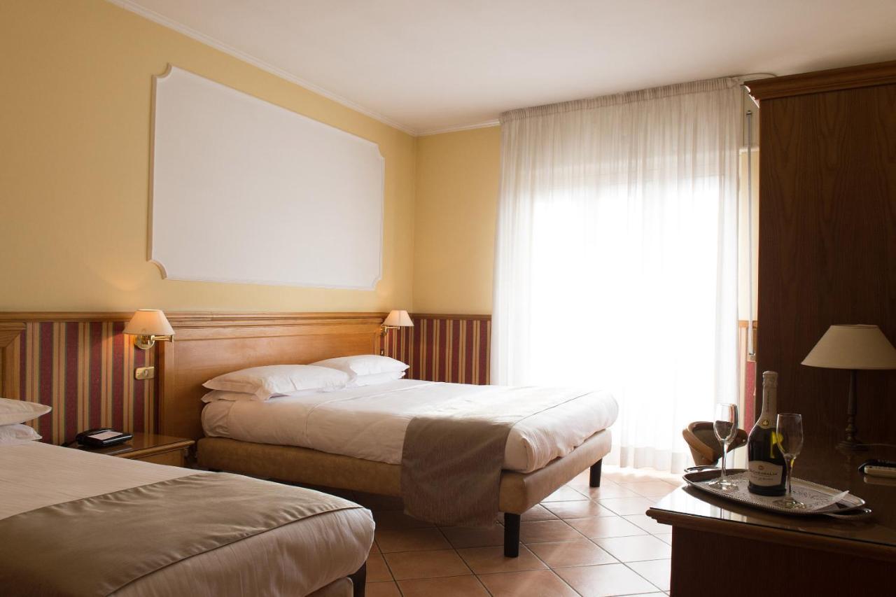 Hotel Leopardi Napoli Eksteriør billede