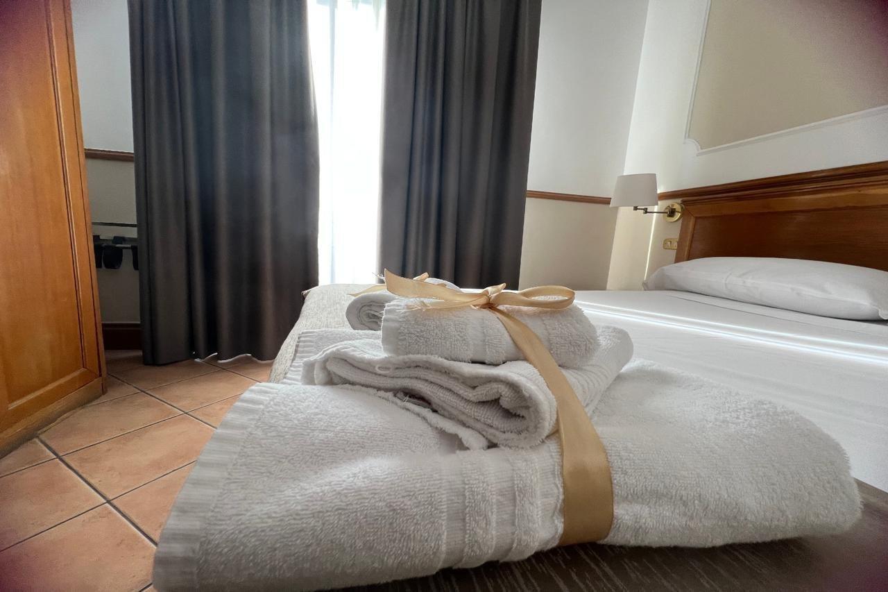 Hotel Leopardi Napoli Eksteriør billede