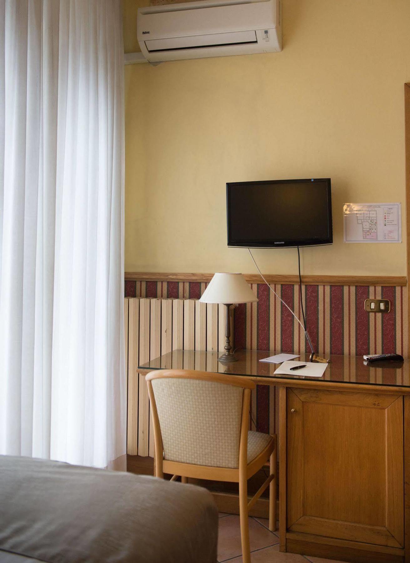 Hotel Leopardi Napoli Eksteriør billede